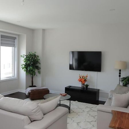 The Pizzicato Comfort And Convenience Close To Downtown Villa Ottawa Eksteriør bilde